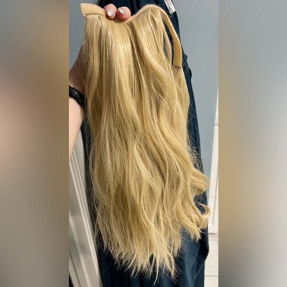 Insert Name Here Aly ponytail - Picture 4 of 4